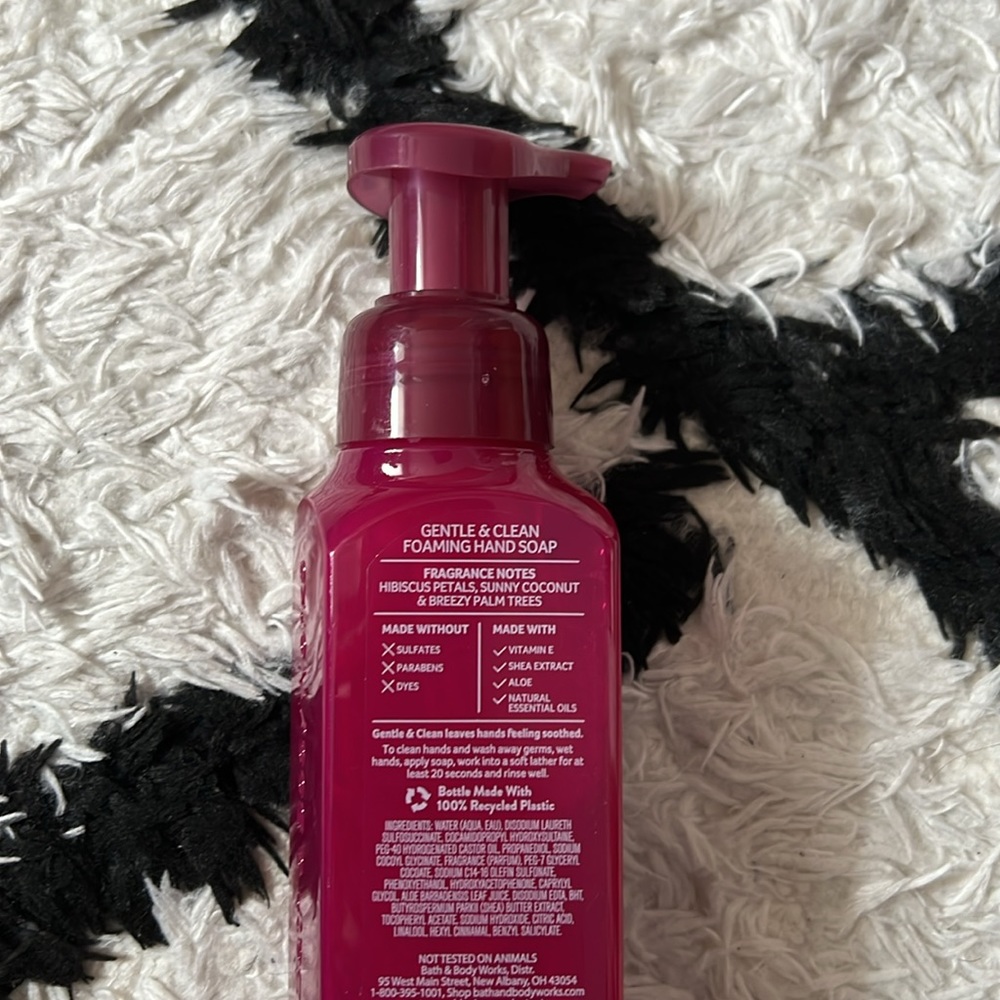 Bath & Body Works - Picture 2 of 2